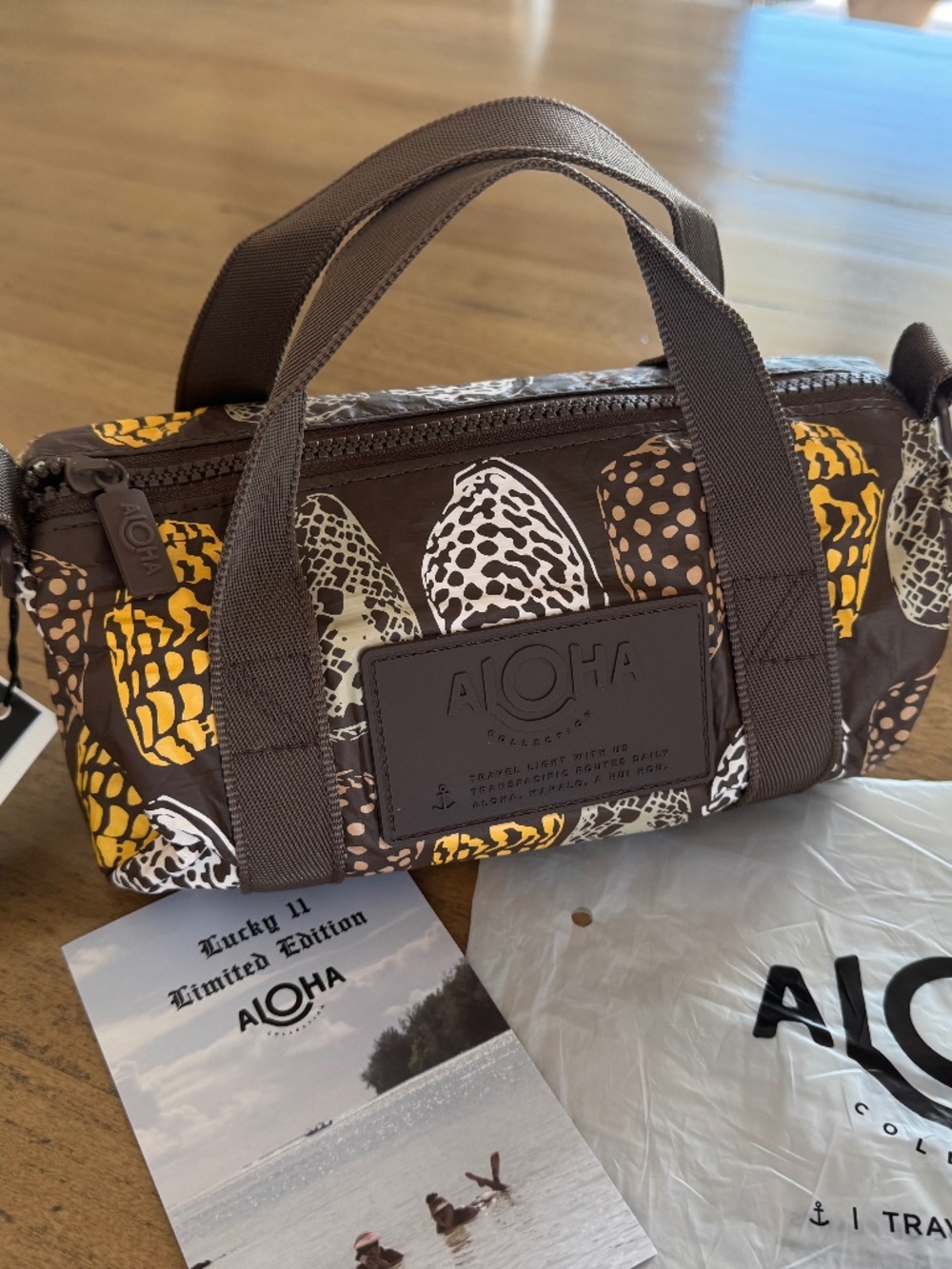 ALOHA Collection Special Edition Lucky 11 Mini Duffle Shell Haul Coconut NWT